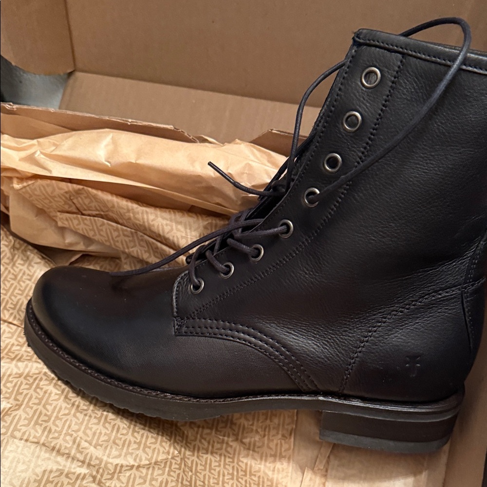 New Frye Black Leather Woman’s Combat Boots